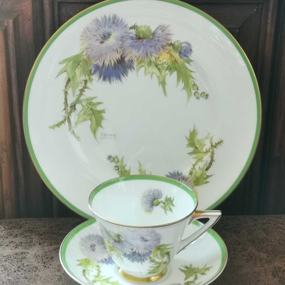 Royal Doulton Green and White Thistle Dinnerware Set - Picture 5 of 6